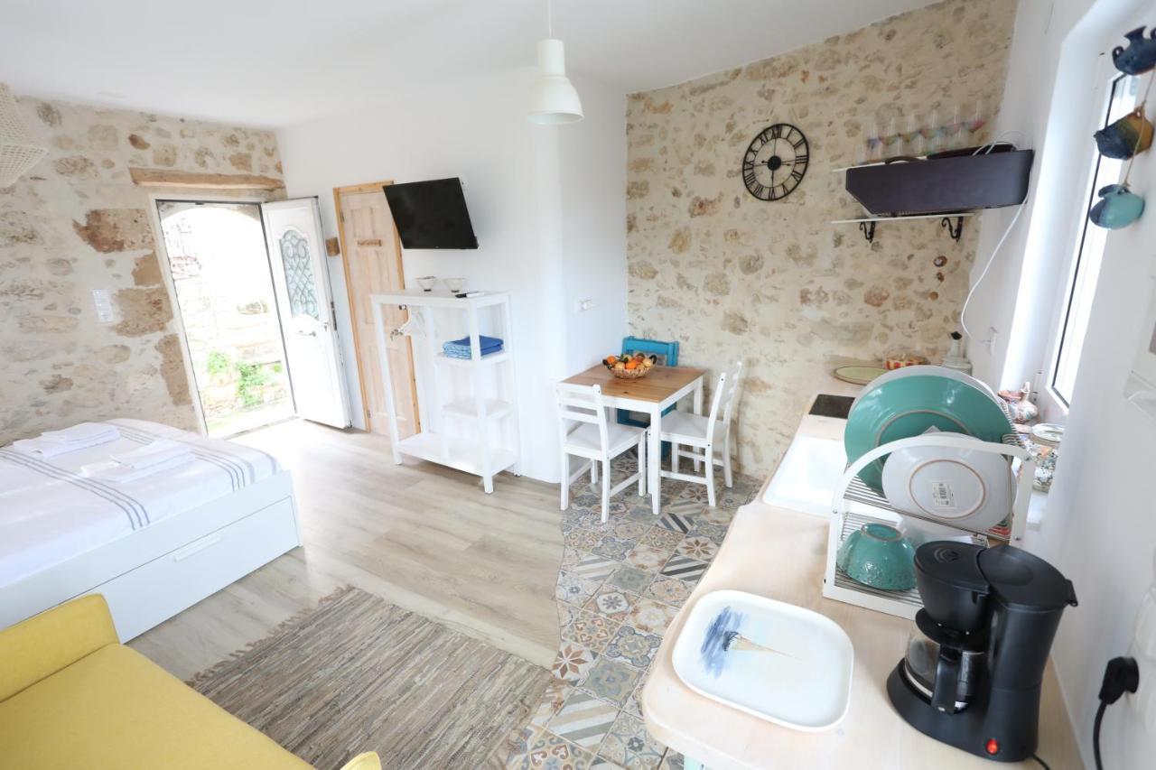 Ravi Boutique Home - 1 Minute Walk From Beach Kalyves Zewnętrze zdjęcie