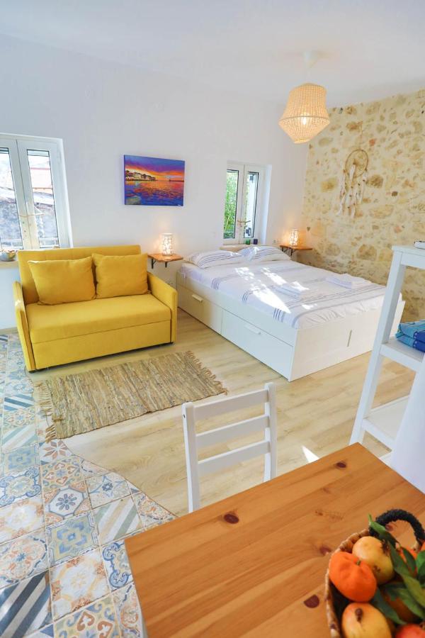 Ravi Boutique Home - 1 Minute Walk From Beach Kalyves Zewnętrze zdjęcie